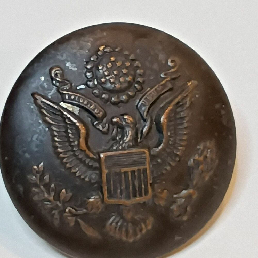 Rare Antique WW1 US Army Eagle Button